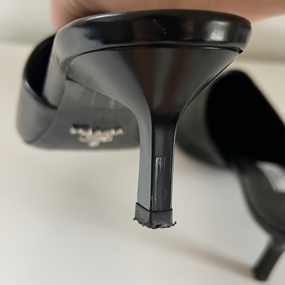 Prada Black Leather Kitten Heel Mules Pointed Toe Logo Size EU 36.5 - Picture 9 of 12